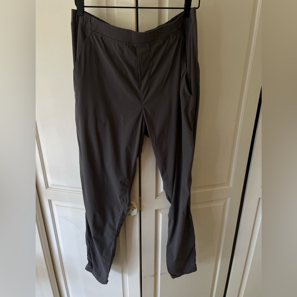 Mens Lululemon Athletic Pant - L